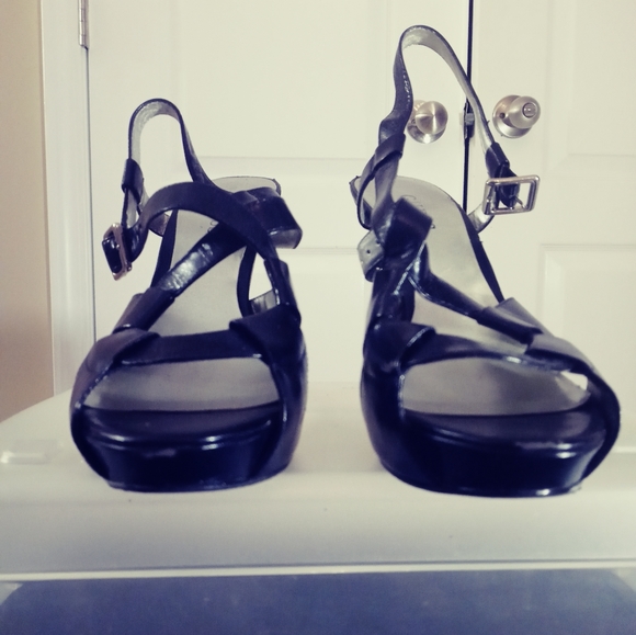 Guess Women's Black Heels - Picture 1 of 14